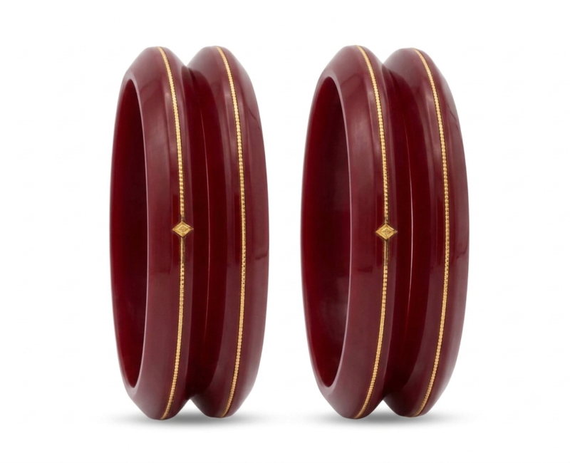maroon colour pola