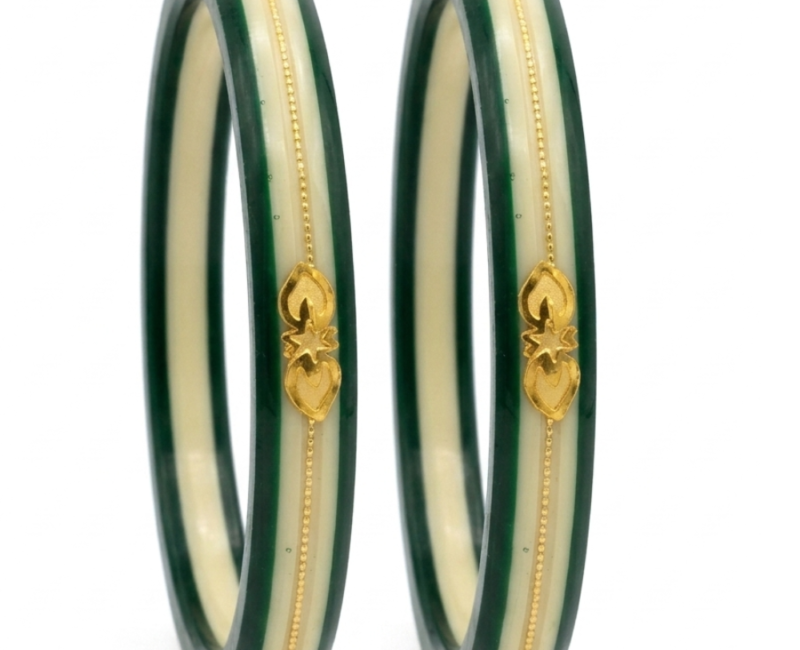 Green and Cream Dual Tone Bangali Pola Bangles